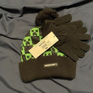 Minecraft hat and gloves